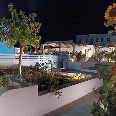 אימרוביגלי Anthemis Suites מראה חיצוני תמונה